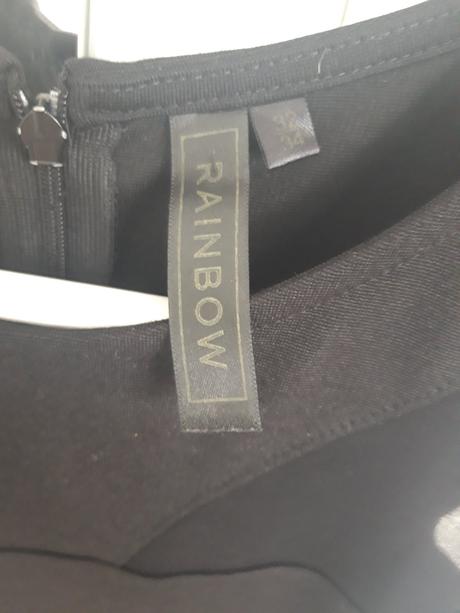 Elegantne pruzne saty, xs