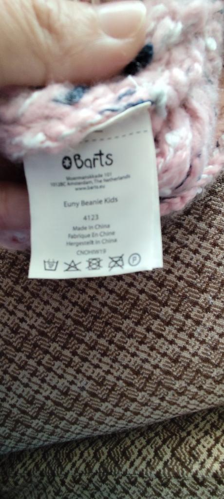 Kvalitná čiapočka barts, 110