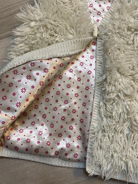 Krásna chlpatá vesta, m&co,134