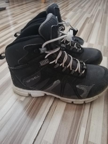 Softshellove topanky, authority,29