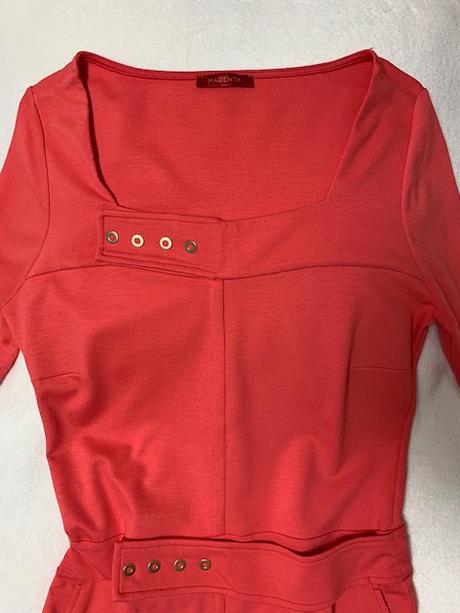 Elastické šaty s opakom zn. magenta, l / m