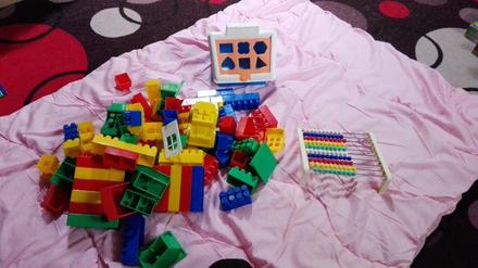 Stavebnica, domček na vkladanie, 