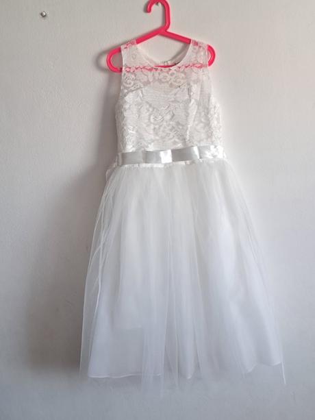 Šaty na 1sv.prijímanie, 152