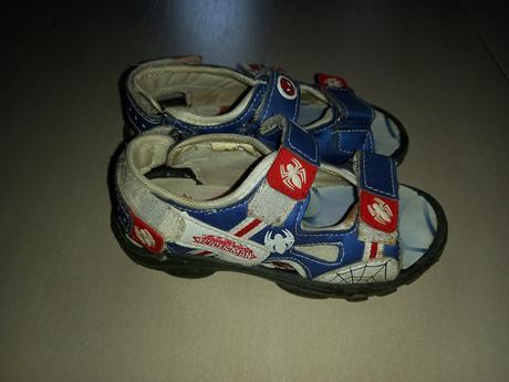 Sandálky spiderman, 30