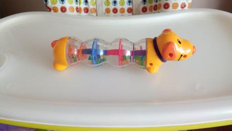 Psík s guličkami - hrkálka na upokojenie, 