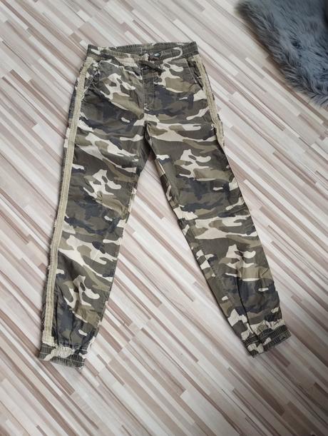 Maskáčové nohavice, zara,152