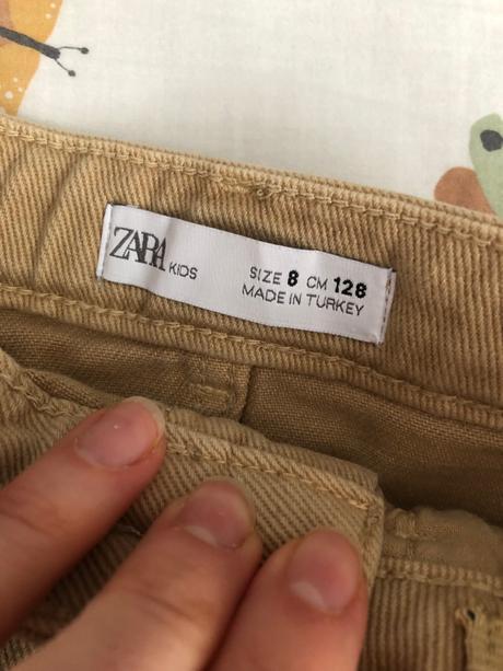 Riflova suknicka s kapsami, zara,122