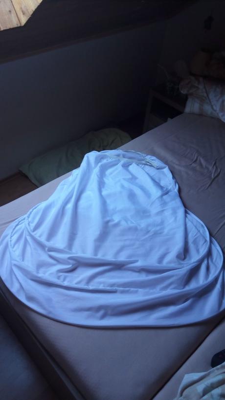 Spoločenské šaty, 44