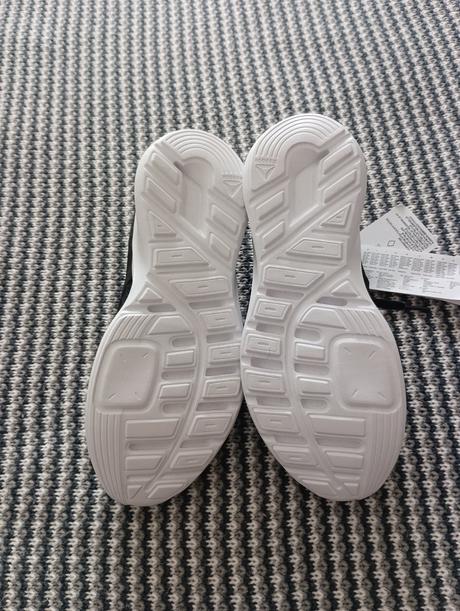 Nové reebok bežecké tenisky, reebok,38