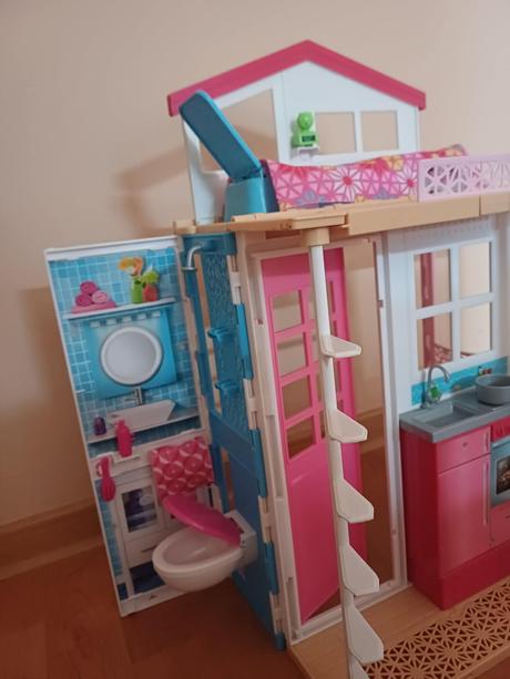 Barbie domček,