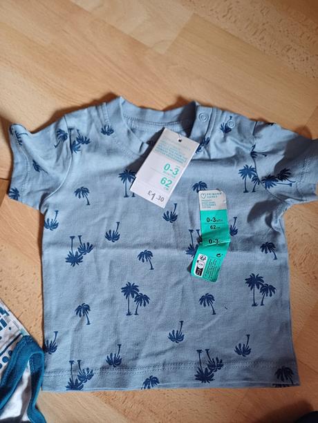 Nové chlapčenské veci veľk. 62-80 cena v popise, 68–80