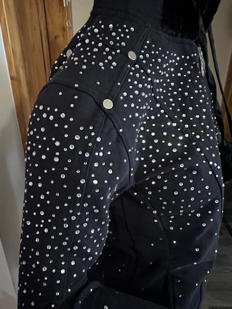 Mikina s kryštálmi a s hodvábnou kapucňou uncs, m