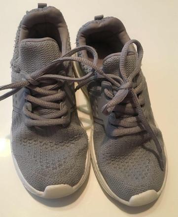 Tenisky s výstuženou vložkou pre ploché, unisex, 32