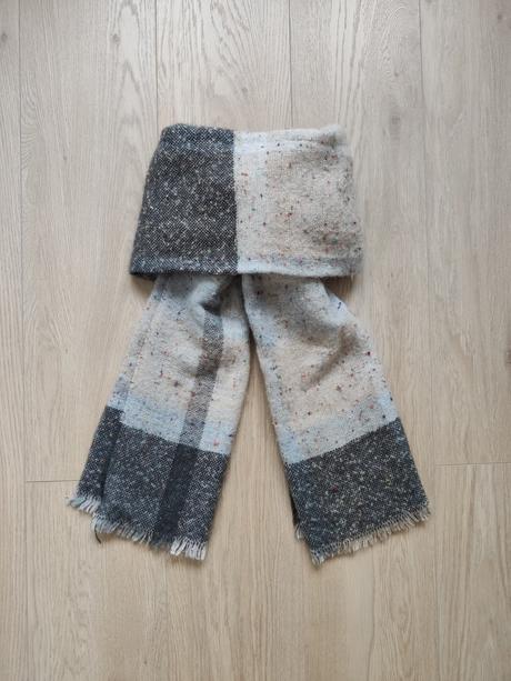 Dlhý teplý šál, m