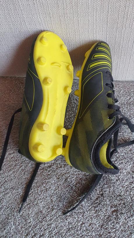 Kopačky umbro 34, 34