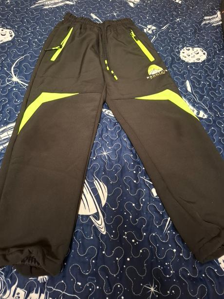 Predám zateplené športové nohavice, 134