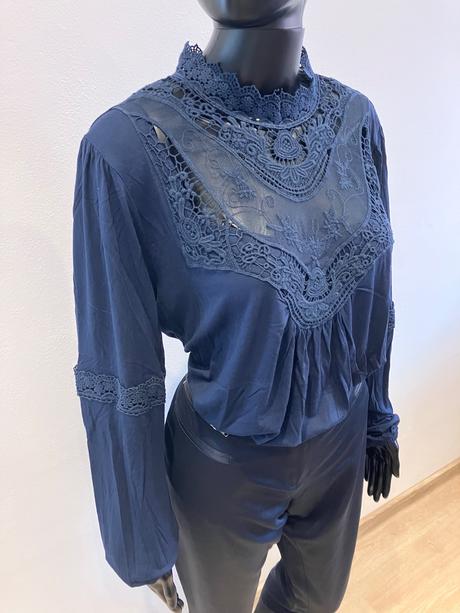 Dámske tričko s čipkou (44-46), xxl