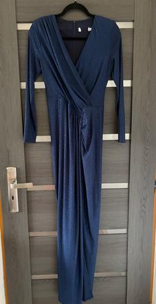 Trblietavé priliehavé šaty, s