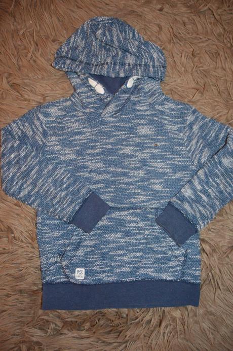 Mikinka, reserved,122