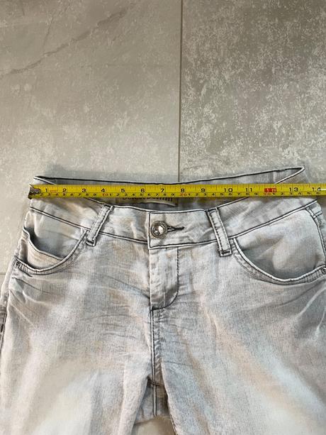 Šedé rifle s vypraným efektom, select,s