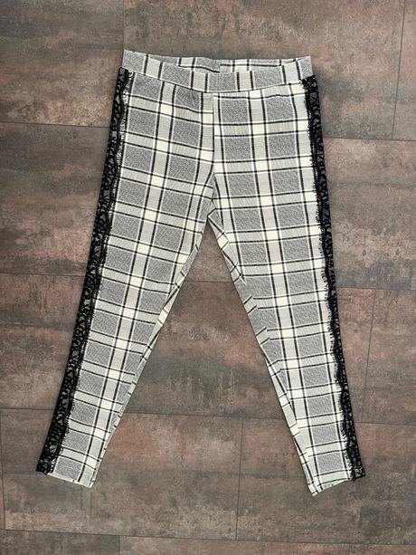 Leginy piazza italia, piazza italia,134