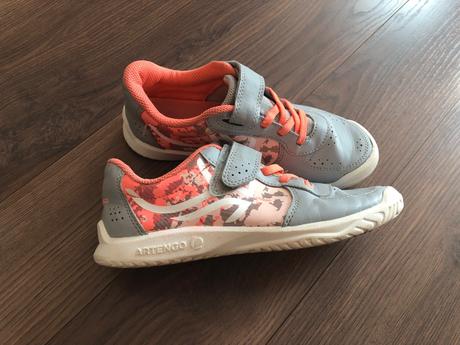 Tenisky s bielou podrazkou, 34