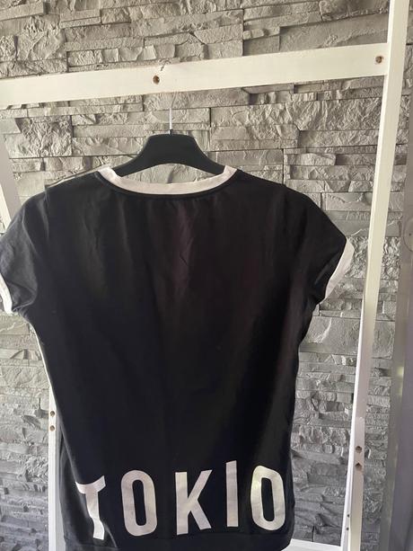 Liu jo v.s, liu jo,s