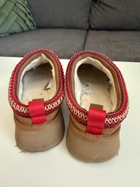 Ugg tazz 39, ugg,39
