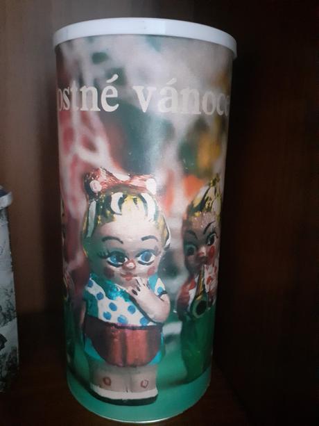 Retro vianočna doza, 