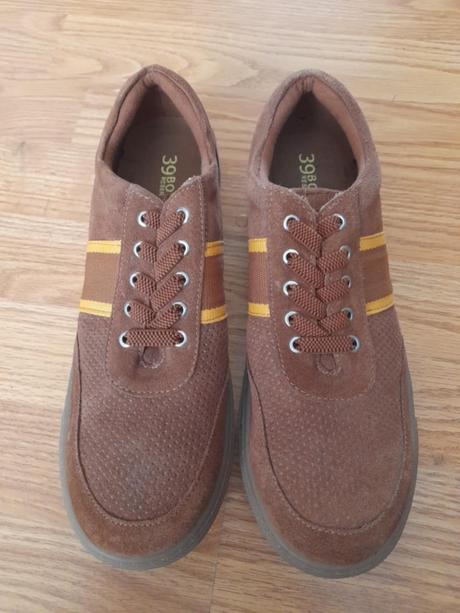 Tenisky, reserved,39