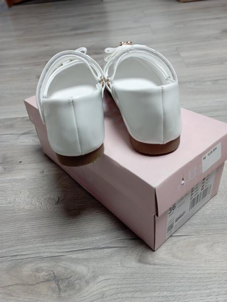 Topánky biele (34/35), 36