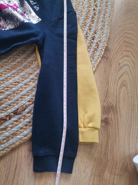 Mikina s aplikáciou, c&a,122