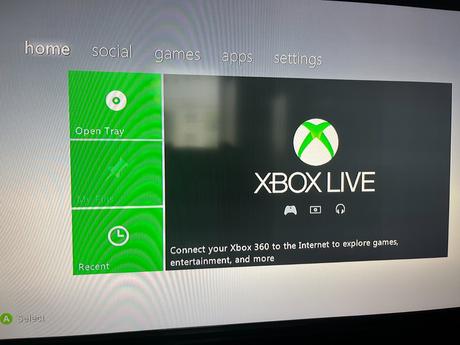 Xbox 360 + 4 originálne ovládače + kinect + 33hier, 