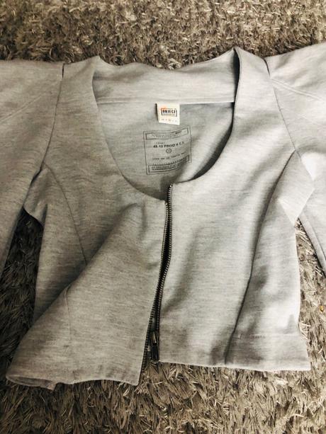 Extravagantné sako, m