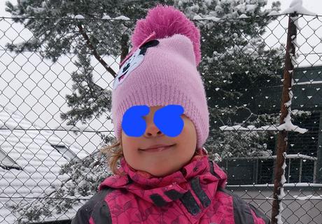 Zimná čiapka minnie s brmbolcom, 92