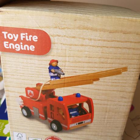 Veľké drevené hasičské auto, 