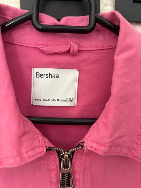 Bunda/vesta, bershka,s