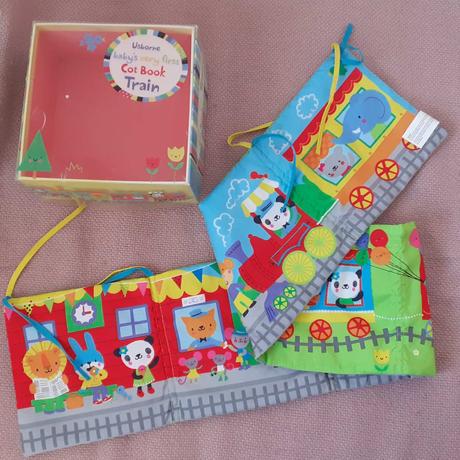 Obojstranná knižka na postieľku z uk, dĺžka (cm): 100