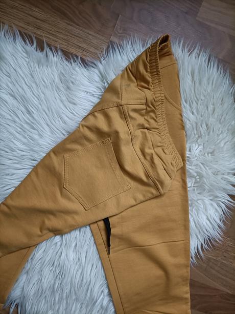 Krásne dámske voľno časové teplákové nohavice,