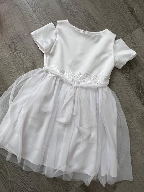 Saty na svadbu ci prijimanie, 140