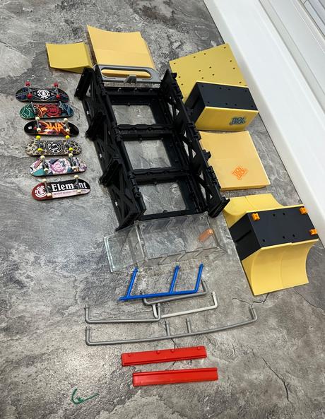 Tech deck fingerboard a rampa, 