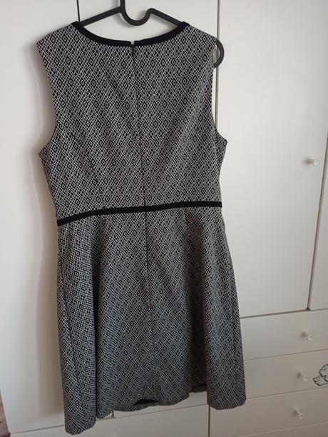 Kvalitné dámske šaty m&s, 42