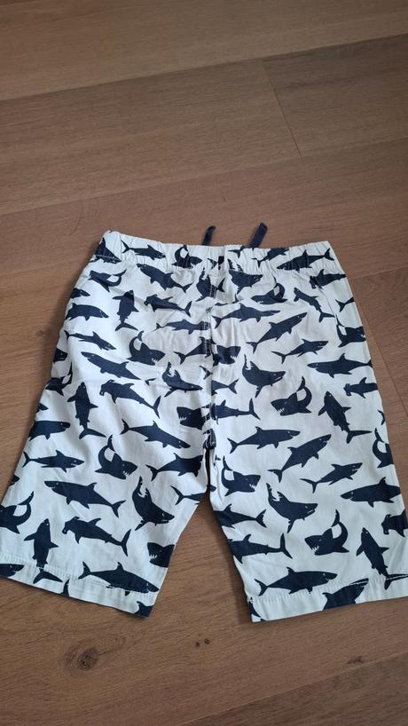 Sortky 128, h&m,122