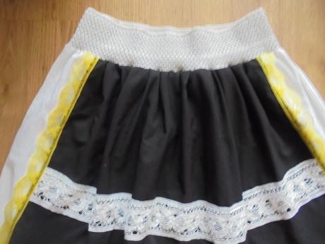 Folklorna sukňa,, 43