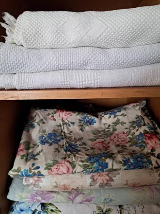 Vlnené obrusy, dekoračné látky,