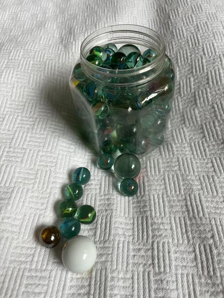 Sklenené guľôčky,