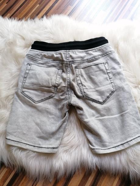 Chlapčenské kratasy, chapter young,140