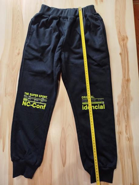 Mierne teplé tepláky, 128