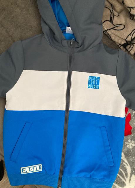 Krásna prechodná bundička, 122