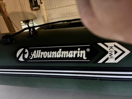 Čln allroundmarine 280 cm s motorom mariner 5 hp,